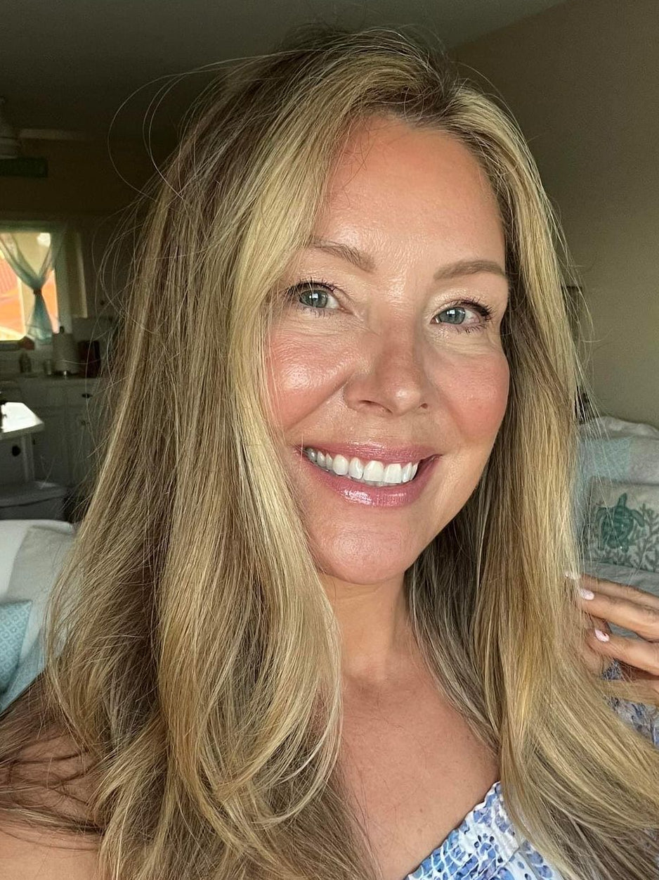 Laura J.